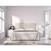 Conjunto cabecero, armario 2 puertas 4 cajones y 2 mesitas Lula acabado alistonado natural/blanco.